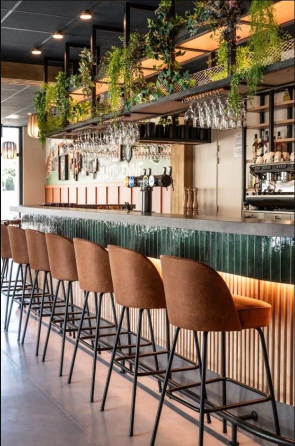 Resurant bar fitout